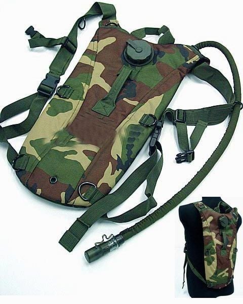 Attack Tactical Kamuflaj Hidratasyon Çantası – 2L Taktiksel Su Torbası, Ayarlanabilir Askı & Hızlı Erişim