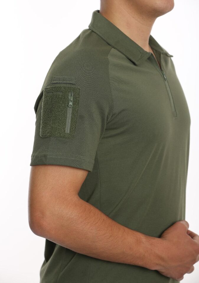 Attackk 602 Haki Taktik Polo Tişört – Yarım Fermuar, Nefes Alabilir & Kol Cepli