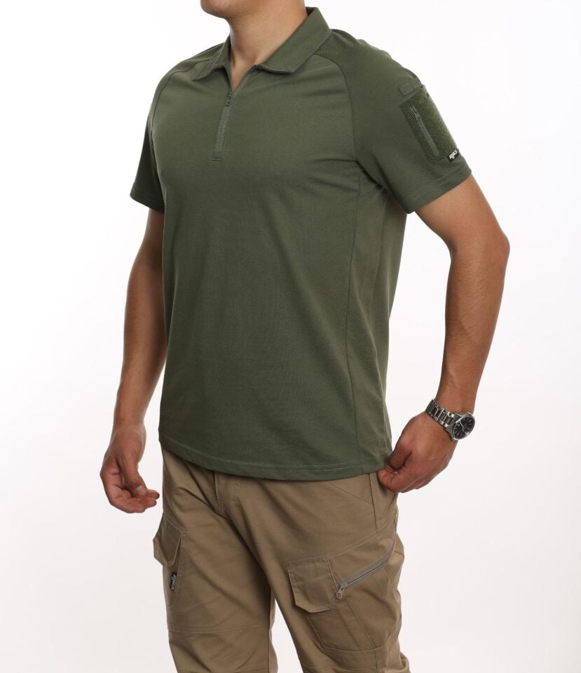 Attackk 602 Haki Taktik Polo Tişört – Yarım Fermuar, Nefes Alabilir & Kol Cepli